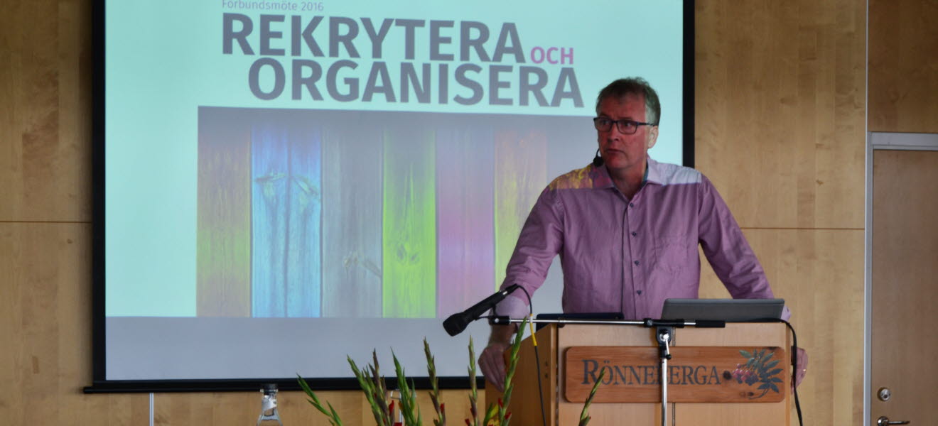 Mikael Johansson talar på Förbundsmötet